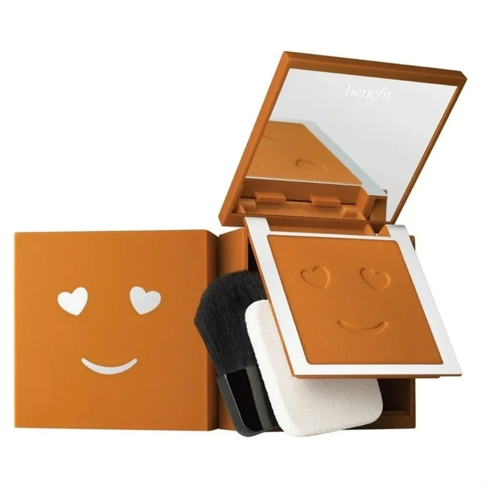 Benefit Hello Happy Velvet Powder Foundation Shade 10 / 0.25 oz.